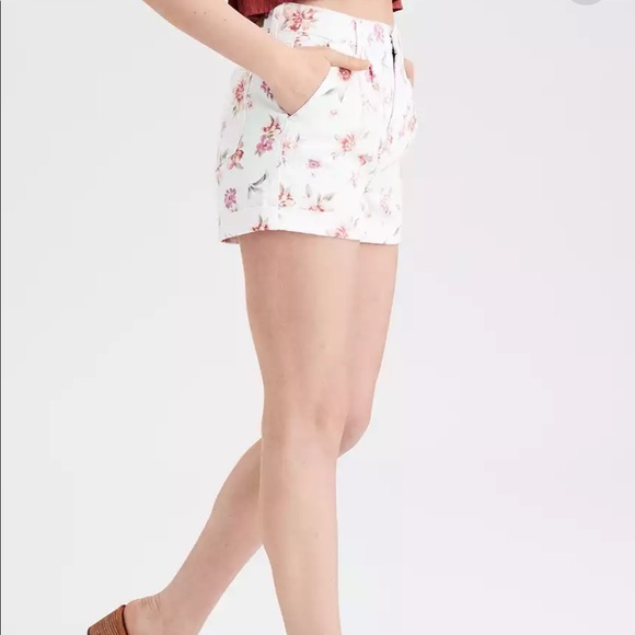 AMERICAN EAGLE Floral Denim Mom Shorts - Picture 4 of 9
